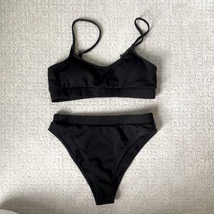 Black bikini